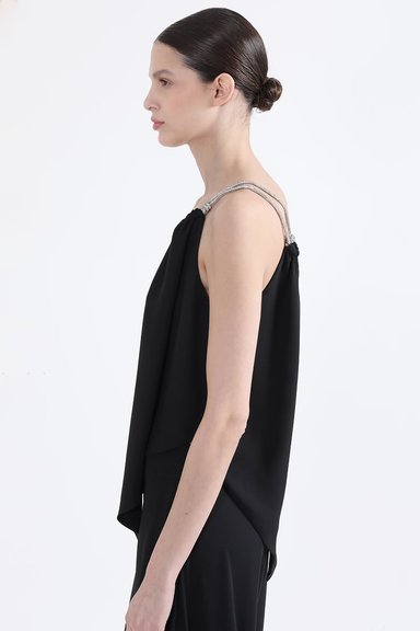 TOP ASIMETRICO, GASA DOBLE, APLICACION STRASS, NEGRO LIOLA - 4