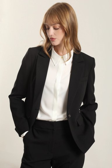 BLAZER BASICO ENTALLADO, NEGRO LIOLA - 5