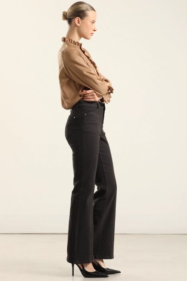 JEANS COLOR BOOTCUT, NEGRO LIOLA - 2