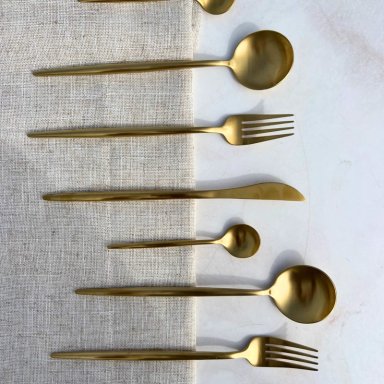 SET DE CUBIERTOS 16 PIEZAS DORADO ACERO INOXIDABLE 18/10 - 2