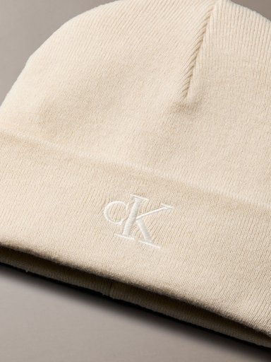 GORRO BEANIE CON MONOGRAMA BORDADO - 3