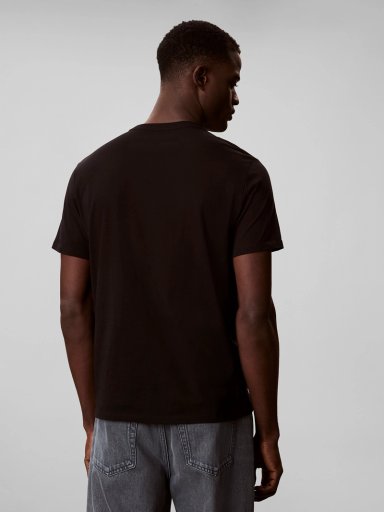 POLERA CON ESTAMPADO GRAFICO REDBOX - 3