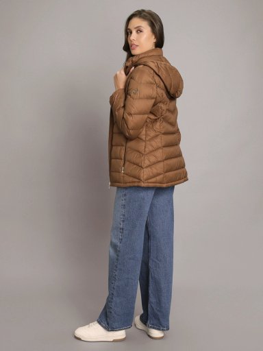 PARKA CORTA ULTRALIGERA CON RELLENO DE PLUMON - 3