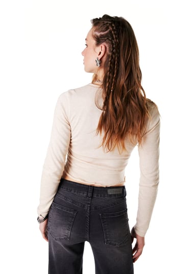 POLERA NADINE REGULAR RUEDO EN PUNTA C/ RECOGIDO COLOR CRUDO EFESIS - 5