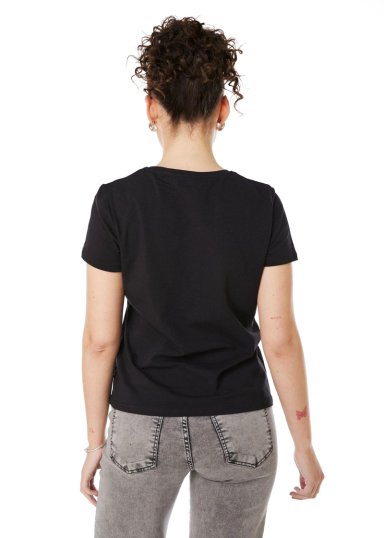 POLERA ANNIE REGULAR ESTAMPADO Y BORDADO NEGRO EFESIS - 3