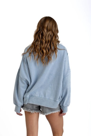POLERON KIOTO OVERSIZE CORTES Y ESTAMPADO CELESTE EFESIS - 5