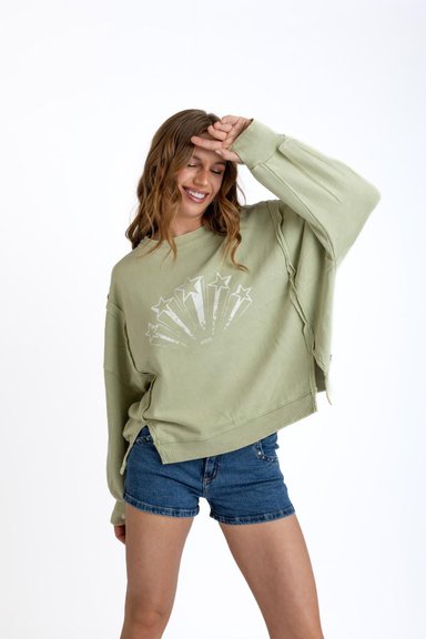 POLERON KIOTO OVERSIZE CORTES Y ESTAMPADO VERDDE EFESIS - 3