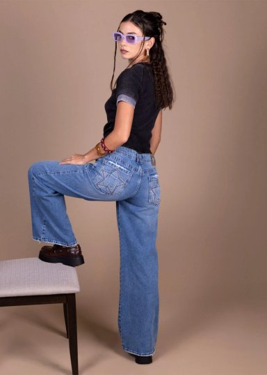 JEANS PUFF WIDE BOLSILLO CON ESTRELLAS AZUL LIGHT EFESIS - 1
