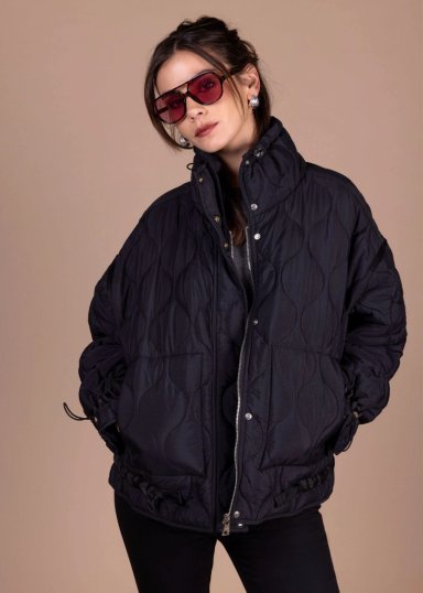 PARKA AINA REGULAR ACOLCHADA Y RECOGIDO NEGRO EFESIS - 2