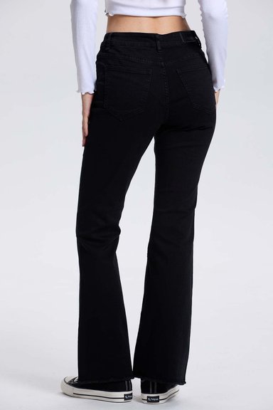 JEANS MUJER MONSE FLARE EN COLOR NEGRO - 3