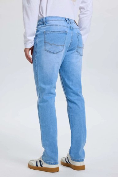 JEANS HOMBRE 702 SLIM AZUL CLARO - 4