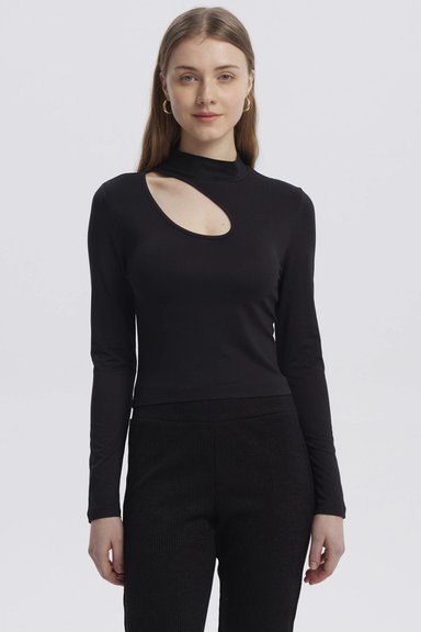 POLERA MUJER CUT OUT NEGRO - 1