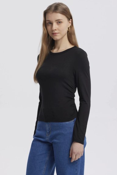 POLERA MUJER BASIC NEGRO - 2