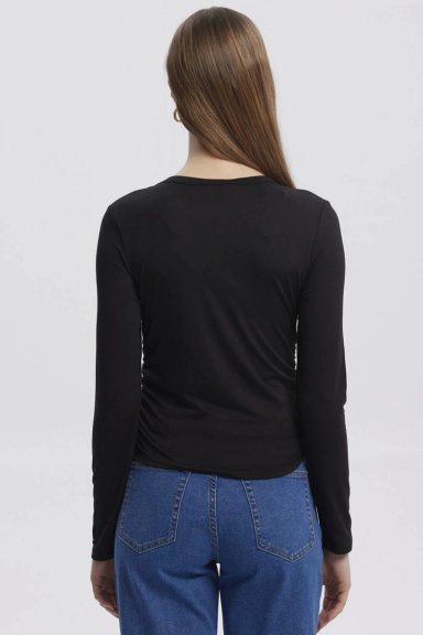 POLERA MUJER BASIC NEGRO - 3