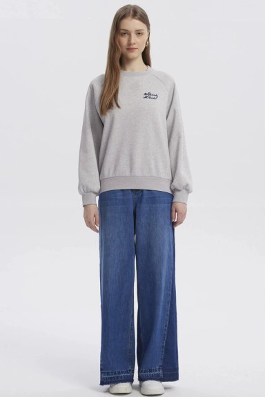 POLERON MUJER OVERSIZE PRINT GRIS MELANGE - 5
