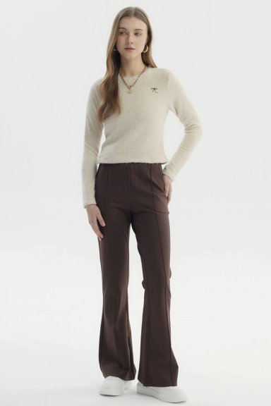 POLERA MUJER CON TEXTURA AFELPADA BEIGE CLARO - 4
