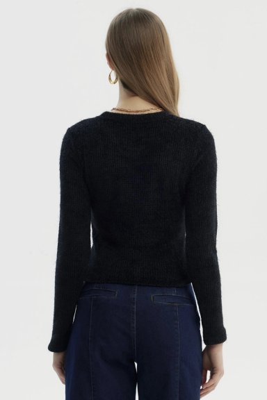 POLERA MUJER CON TEXTURA AFELPADA NEGRO - 3