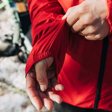 PARKA MUJER [AK] DISPATCHER ULTRALIGHT ROJO BURTON - 6