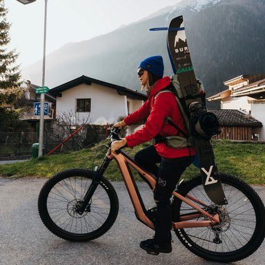 PARKA MUJER [AK] DISPATCHER ULTRALIGHT ROJO BURTON - 7