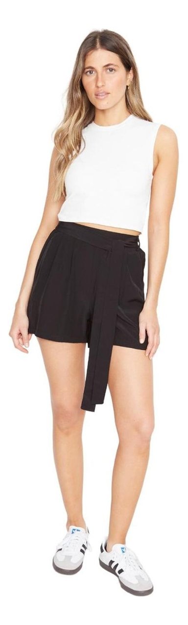 SHORT GRETA CON LAZO III NEGRO JACINTA TIENDA - 1