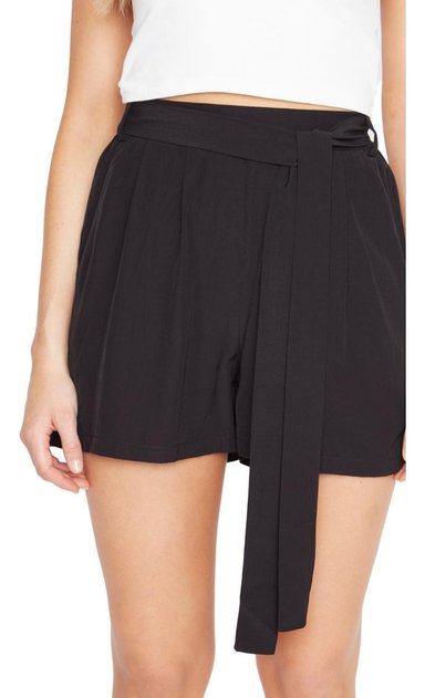 SHORT GRETA CON LAZO III NEGRO JACINTA TIENDA - 6