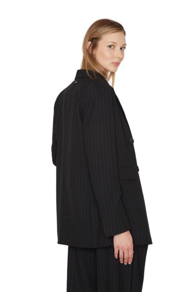 BLAZER BOWEN LINEAS EN COLOR NEGRO JACINTA TIENDA - 4