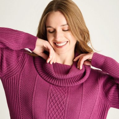 SWEATER MAGENTA CUELLO BOTE CON TRENZADO - 3