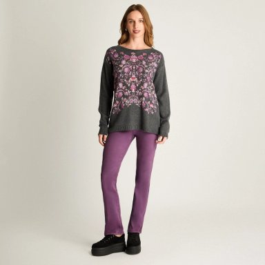 SWEATER GRIS OSCURO FOCAL PRINT - 4