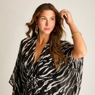 SALIDA DE PLAYA NEGRA ESTILO ANIMAL PRINT - 3
