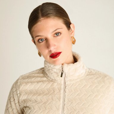 POLERON ARENA EFECTO PIEL CON TEXTURA EN RELIEVE Y CIERRE FULL ZIPPER - 3