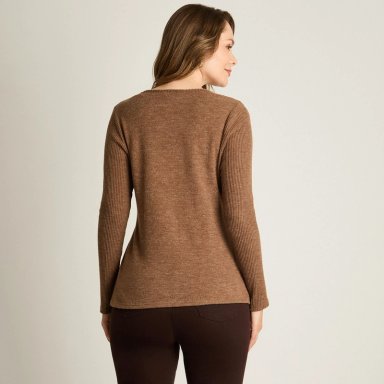 POLERA CAFE  DE LANILLA CON DETALLE DE STRASS - 2