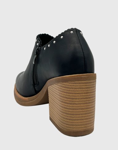 BOTIN PARA MUJER CON TACO DE 8 CM, CIERRE LATERAL Y TACHAS DECORATIVAS NEGRO. - 5