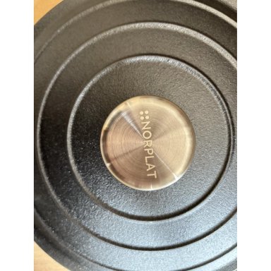 OLLA DE HIERRO FUNDIDO 24 CM 3.5 LTS - VA AL HORNO - NORPLAT - 8