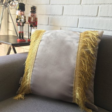 FUNDA ELIZABETH PEPER COJIN DECORATIVO DISEÑO FESTIVO DORADO 50 X 50 CM GRIS - 2