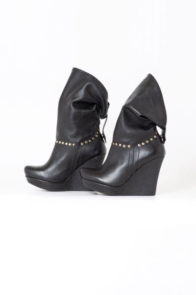 BOTIN GABRIELA NEGRO TACHAS EXOTICA - 3
