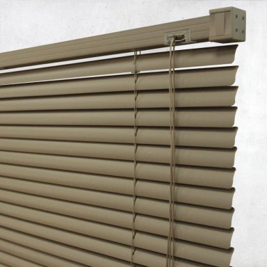 PERSIANA VENECIANA PVC 25MM 120X165 CM MANUAL CAPUCCINO AURA - 5