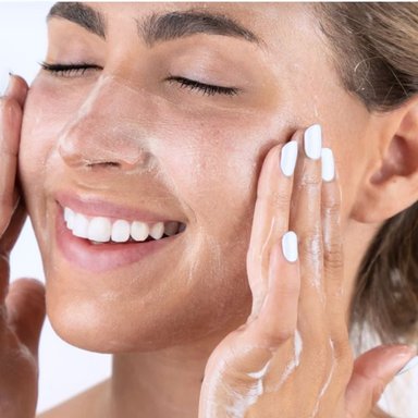 MATCHA LUXURIOUS FACE WASH - LIMPIADOR FACIAL DE ALTA HIDRATACIÓN - 3