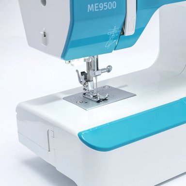MAQUINA DE COSER MERRITT ME9500 - 6