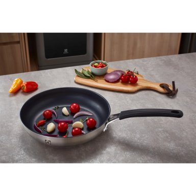 SARTÉN ANTIADHERENTE 24 CM ELECTROLUX - 7