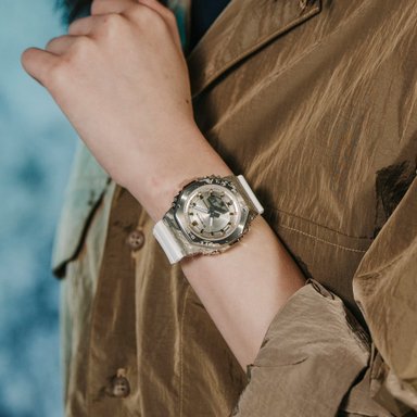 RELOJ G-SHOCK MUJER GM-S2140GEM-9ADR - 2