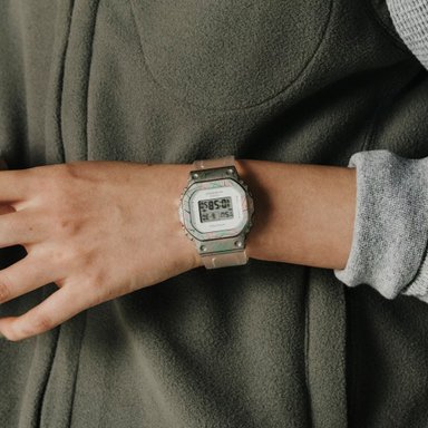 RELOJ G-SHOCK MUJER GM-S5640GEM-7DR - 2