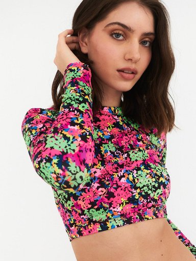 POLERA SURF DAIKIRI MUJER MANGA LARGA ESPALDA ABIERTA FLORES NEGRO ROSA FLUOR FILTRO UV50+ - 1