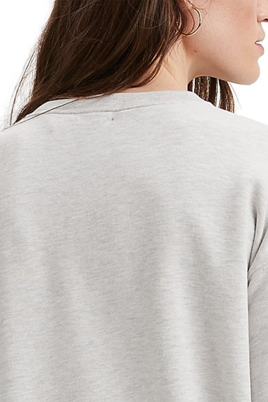 POLERON MUJER REGULAR FIT MINI LOGO GRIS LEVIS A5942-0006 - 4