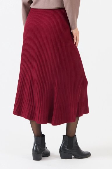 FALDA CON TEXTURA BURDEO COD 5048876 - 4