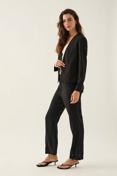 BLAZER MUJER ASH NEGRO LISO - 5