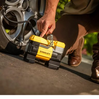 INFLADOR DE NEUMATICOS STANLEY 12V AUTOS-4X4-CAMIONES 145 PSI MAX - 3