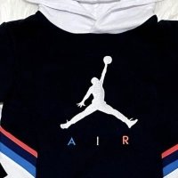 POLERÓN NIÑO NIKE NEGRO JORDAN - 4