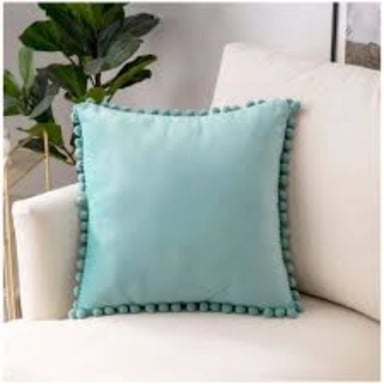 SET DE 2 COJINES DE TERCIOPELO CON POMPOM - VERDE AGUA - 2