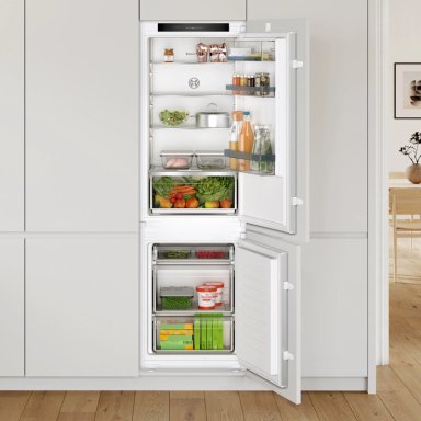 Refrigerador Paneleable Bottom Freezer 267 L KIV86VSE0 - 2