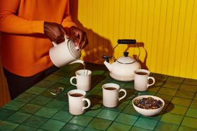 LE CREUSET TETERA CLASICA ALTA 1.3 L MERINGUE - 4